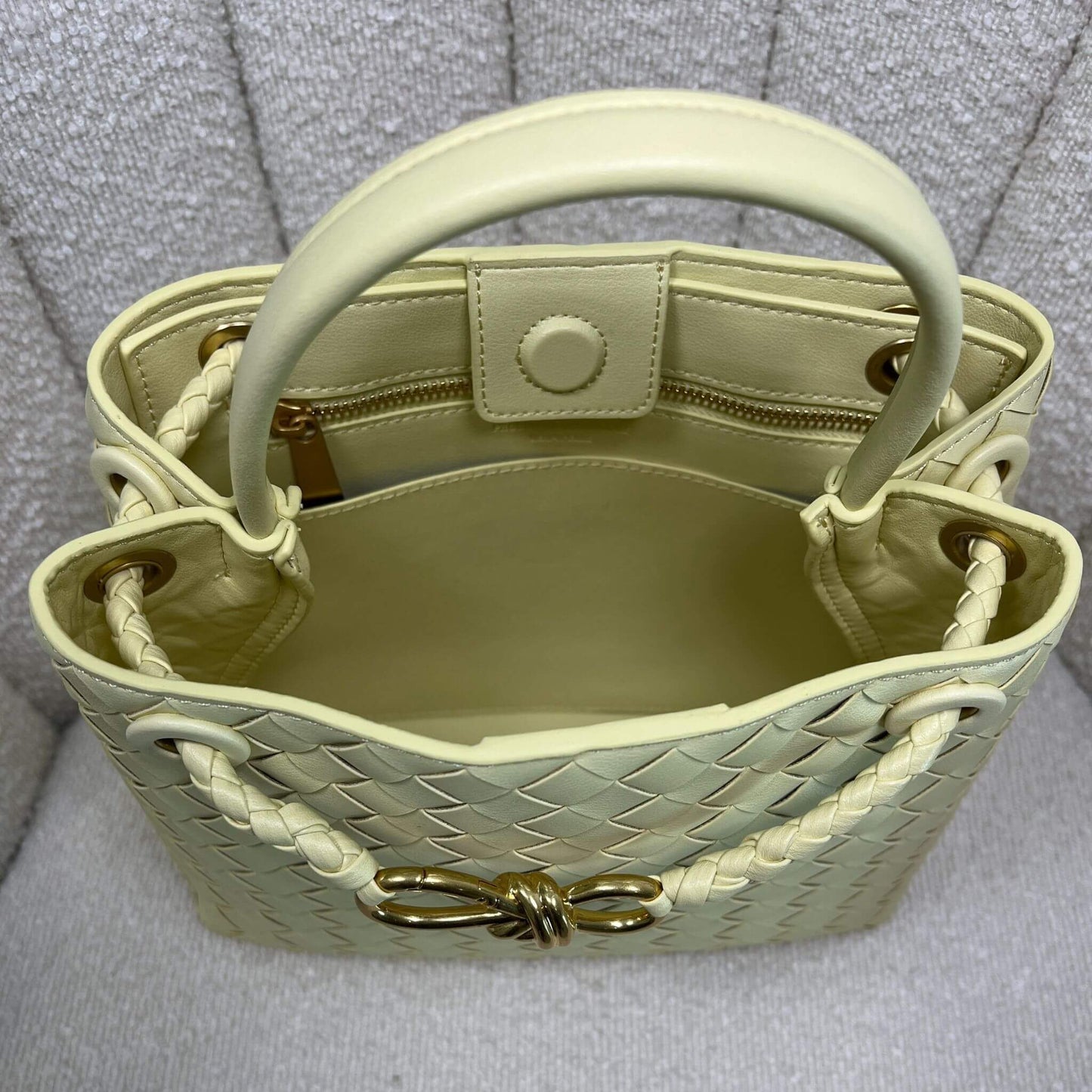 LADY D - BUTTER YELLOW