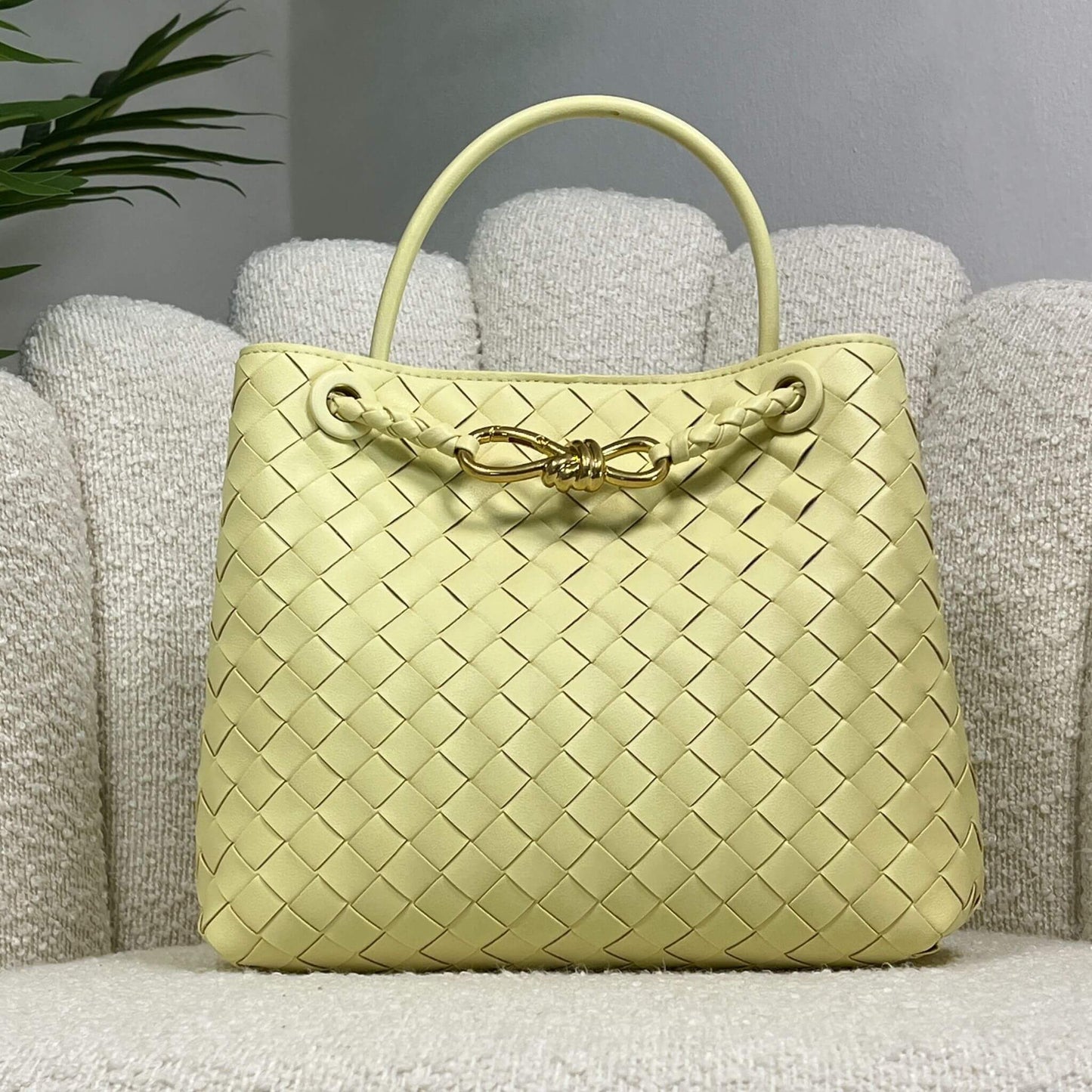 LADY D - BUTTER YELLOW