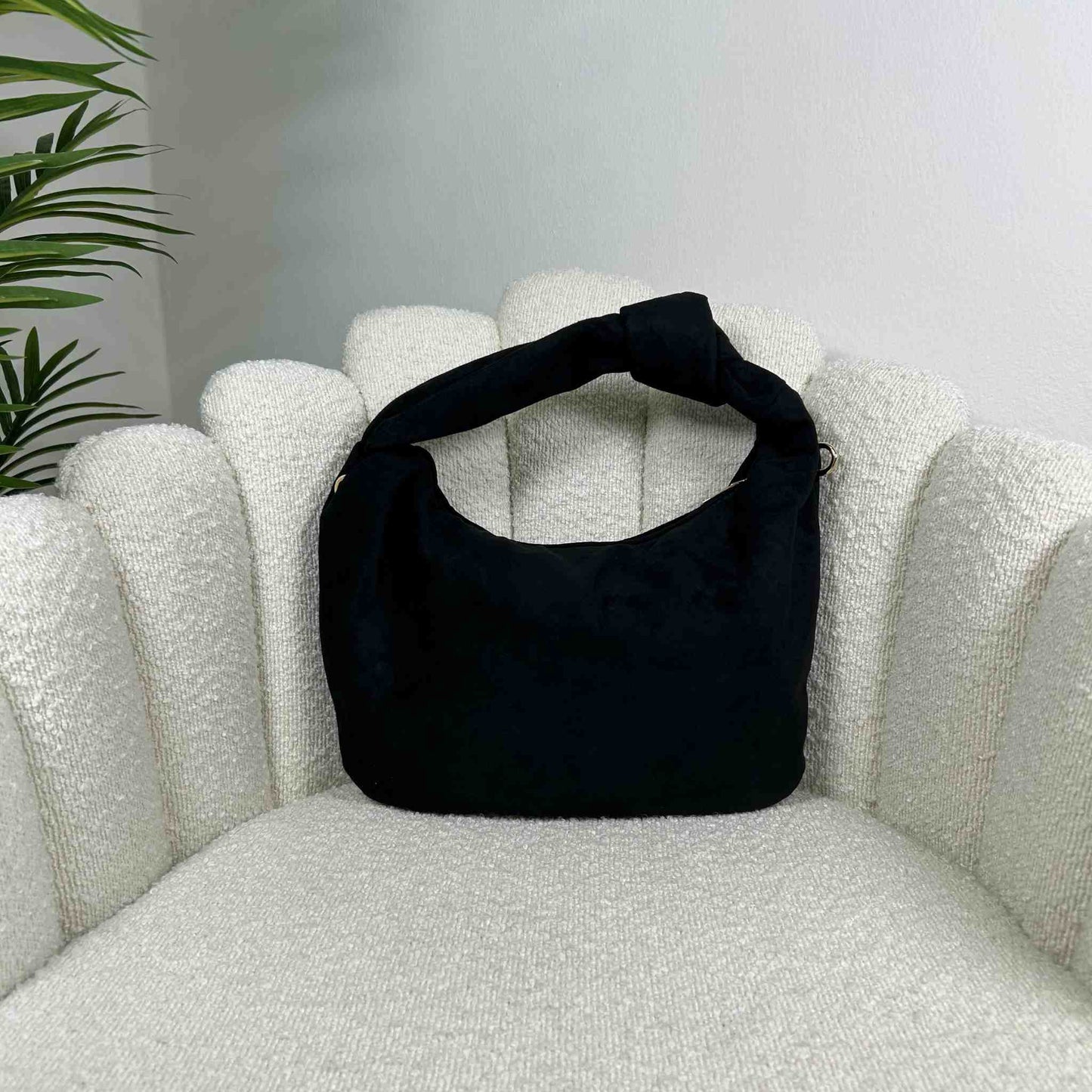 JOLIE MIDI - SUEDE KNOT BAG BLACK