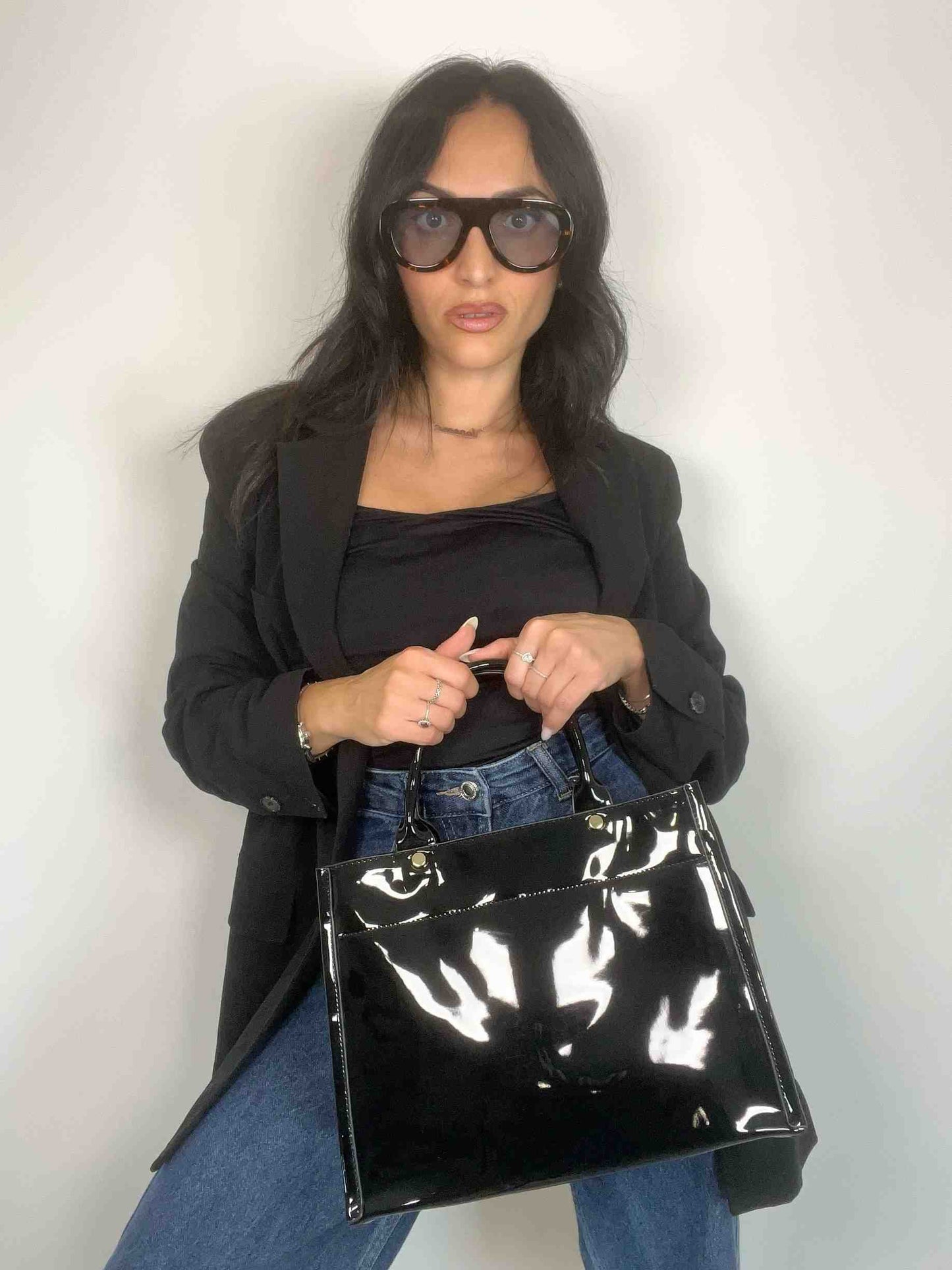 CASSANDRE SHINY TOTE BAG - GLOSSY BLACK