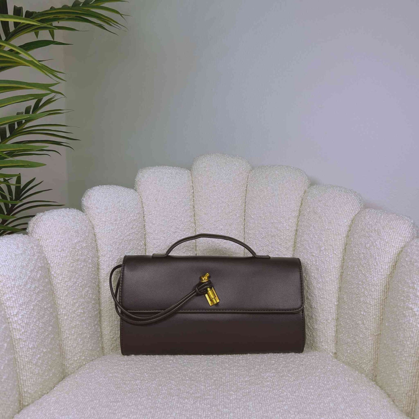 CHLOE CLUTCH BAG - DARK BROWN