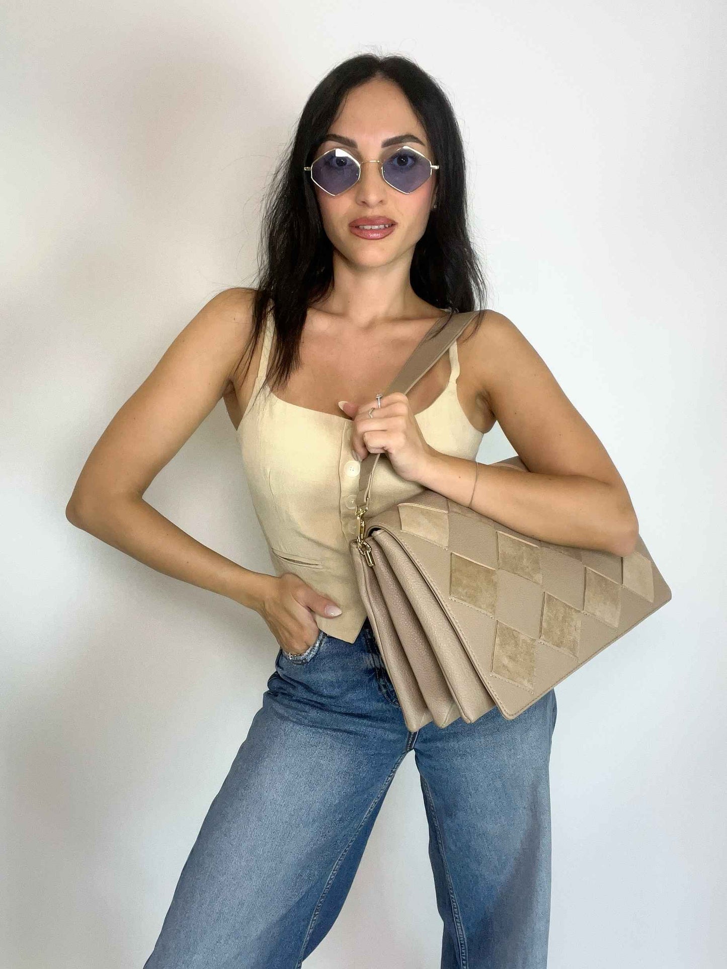 VICTORIA - SQUARE CLUTCH SAND BEIGE