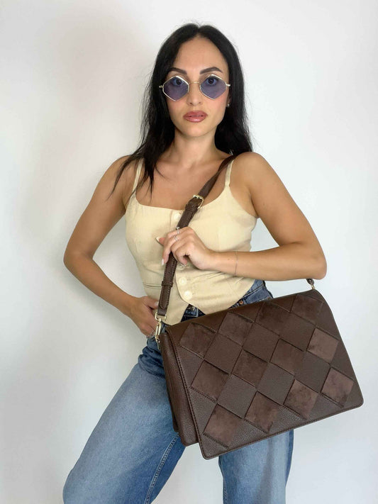 VICTORIA - SQUARE CLUTCH DARK CHOCOLATE