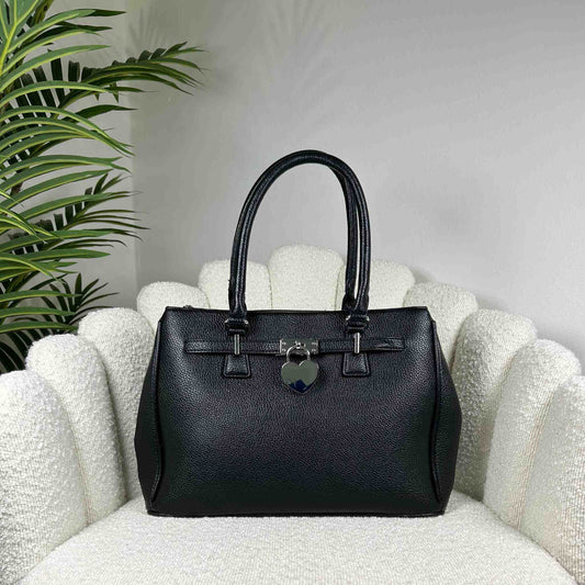 ISABEL STRUCTURED HEART BAG - BLACK